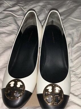Tory Burch White Leather Flats with Black Cap Toe & Gold Logo